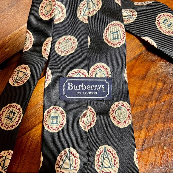 VTG Burberry Men’s Necktie - Picture 3 of 5
